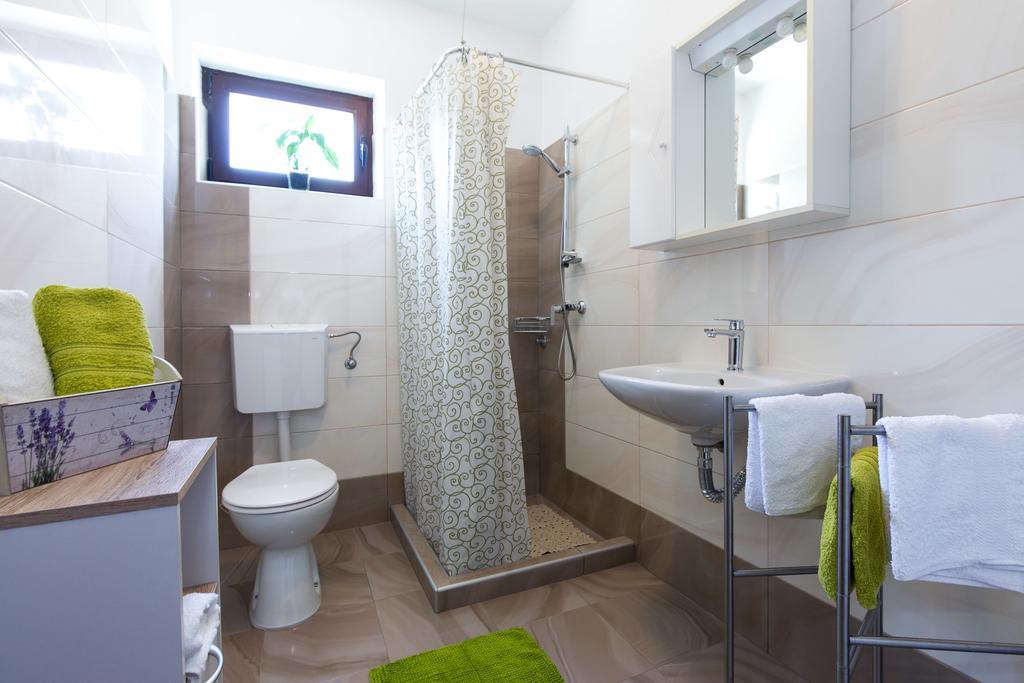 Apartment Milka Крк Экстерьер фото